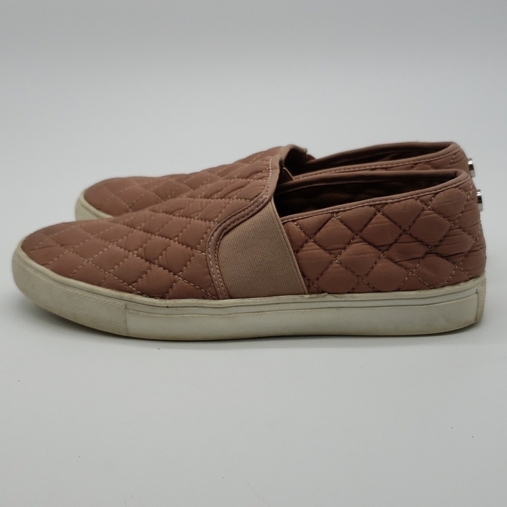 STEVE Madden Endell women US 9 quilted dusty rose pink textile slip on sneakers - Picture 3 of 10